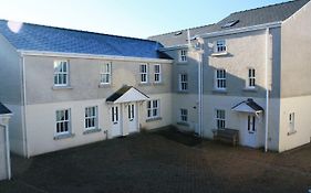 5 Laurel Court